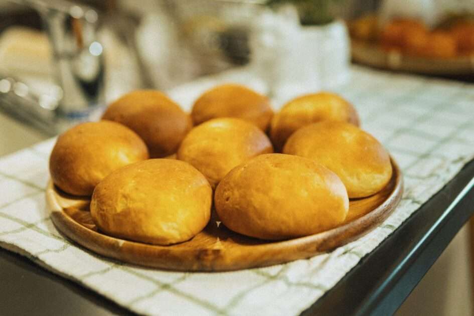 All the timing for better hot bread