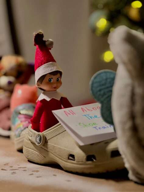 A Christmas holiday and the challenge of the elf